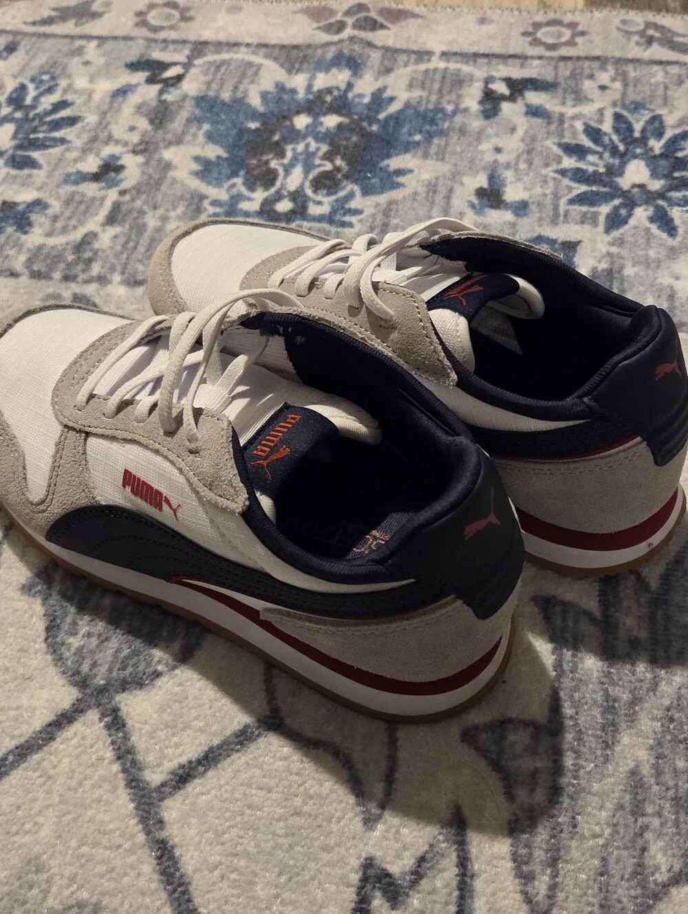 PUMA Men’s White and Gray Retro Runner Sneakers